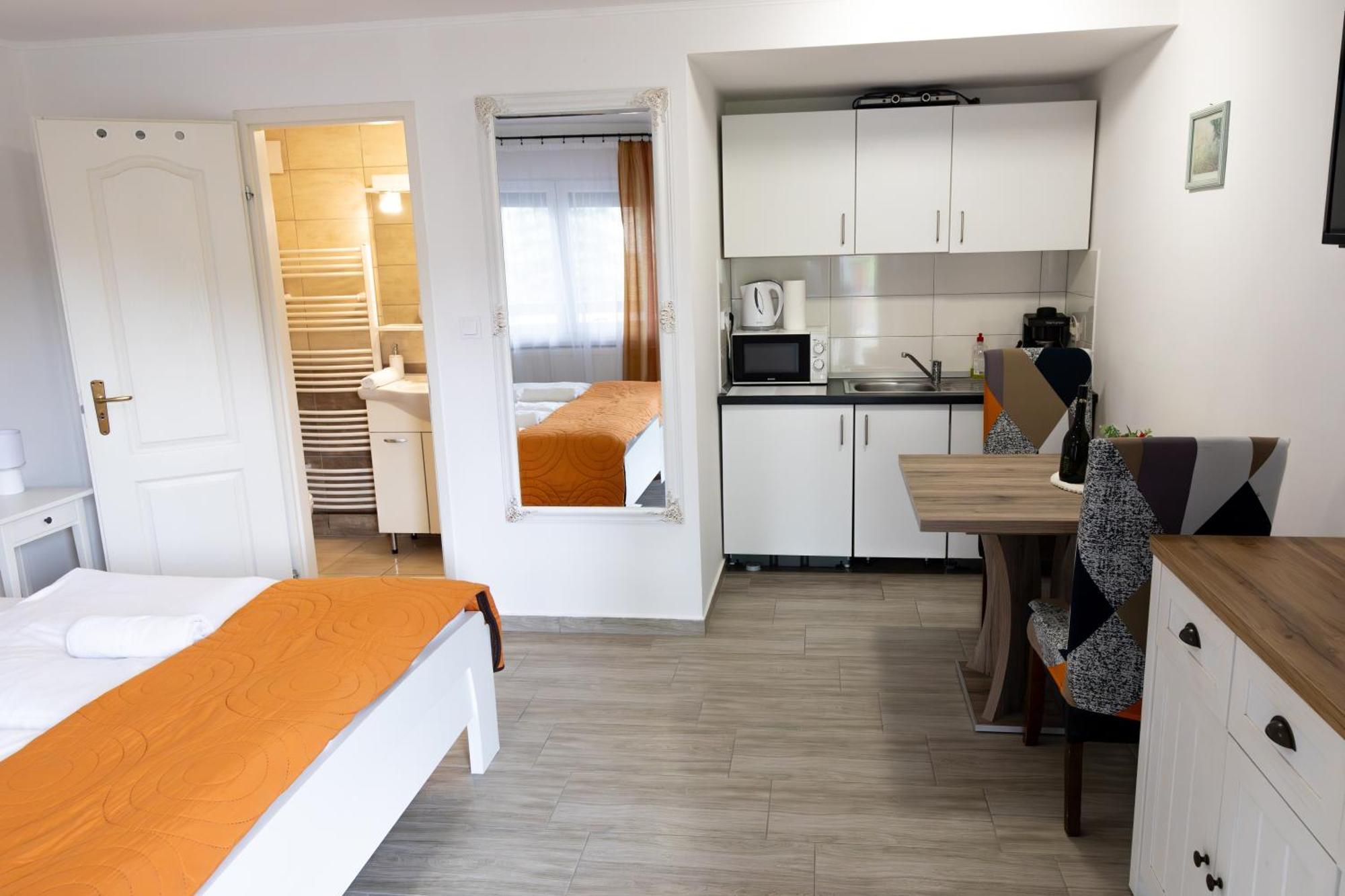 Kincso Vendeghaz Apartment Sarospatak Exterior photo